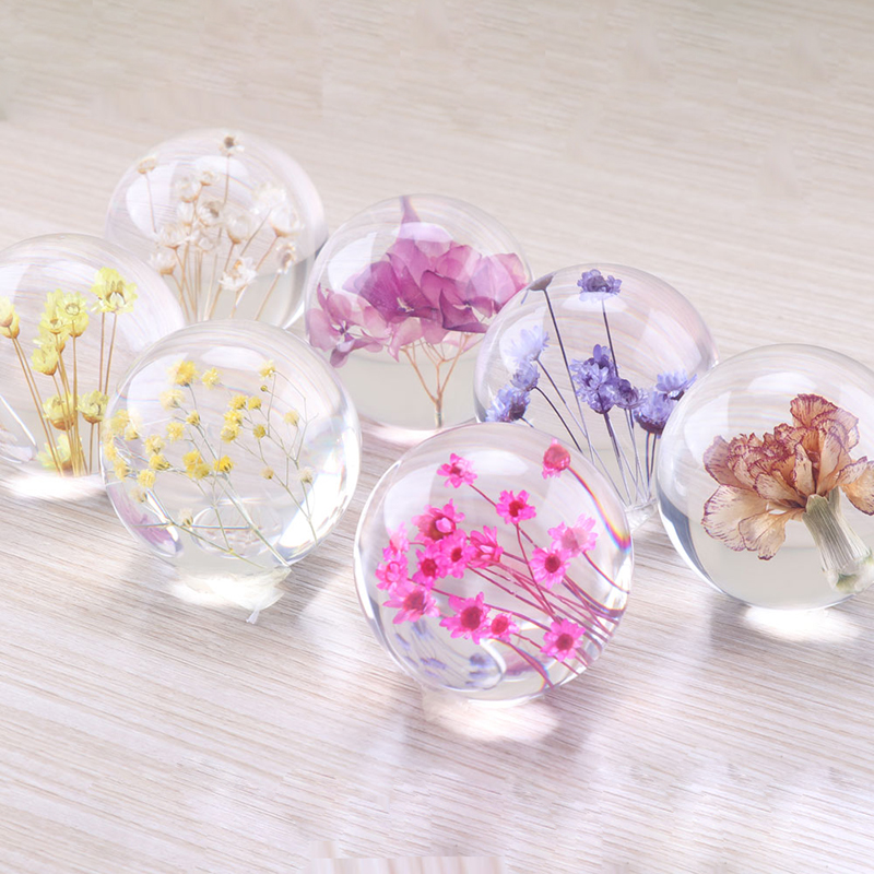 Vlastní 3d 7cm 8 cm 9 cm pryskyřice Orb Natural Flower Rostliná skutečná pampeliškana vánoční dárky Crystal Glass Home Decor